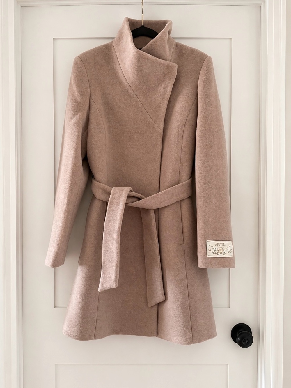 NWT Aritzia The Connor Coat Soft Wool Cashmere Belted Coat